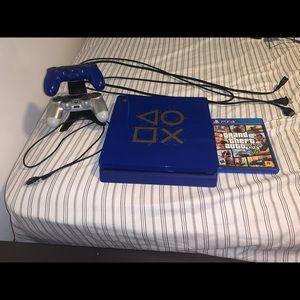 Sony PS4 Blue and Gold Limited Edition 1TB